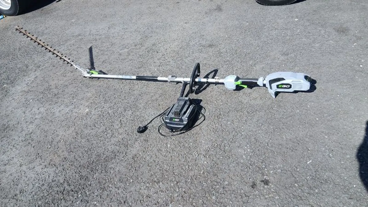Hedge cutter. Strimmer. Blower - Image 1
