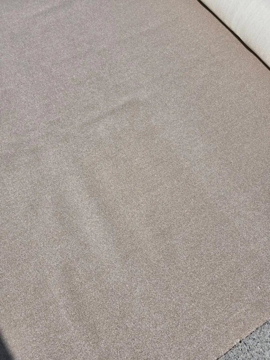 Brand new carpet - Image 1
