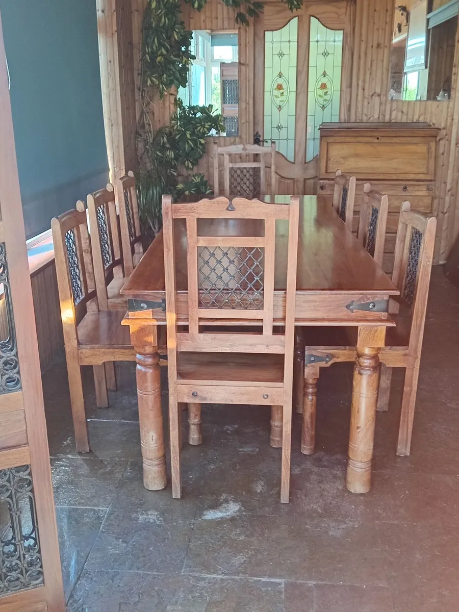 Dinning Table  & Screen - Image 4