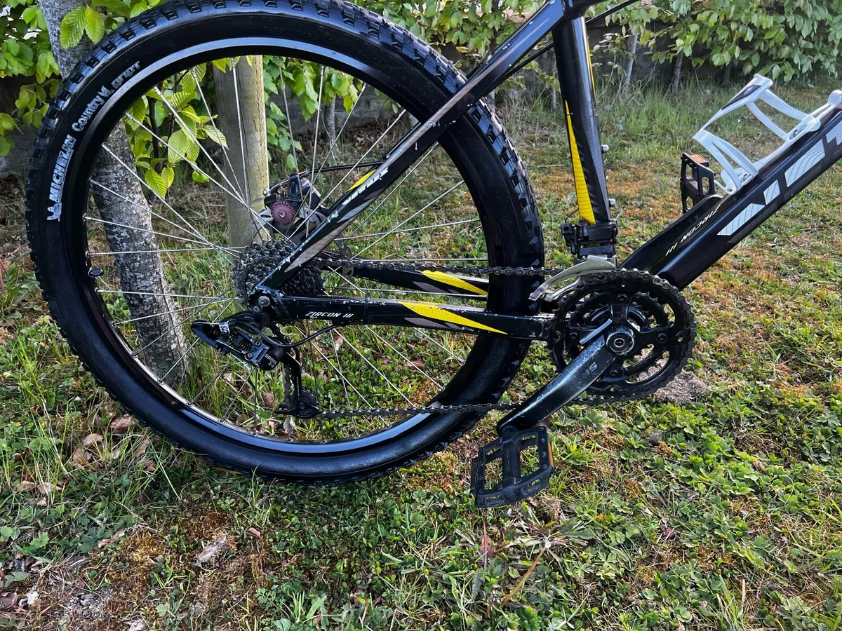 VITUS ZIRCON 111 Mountian bike - Image 2
