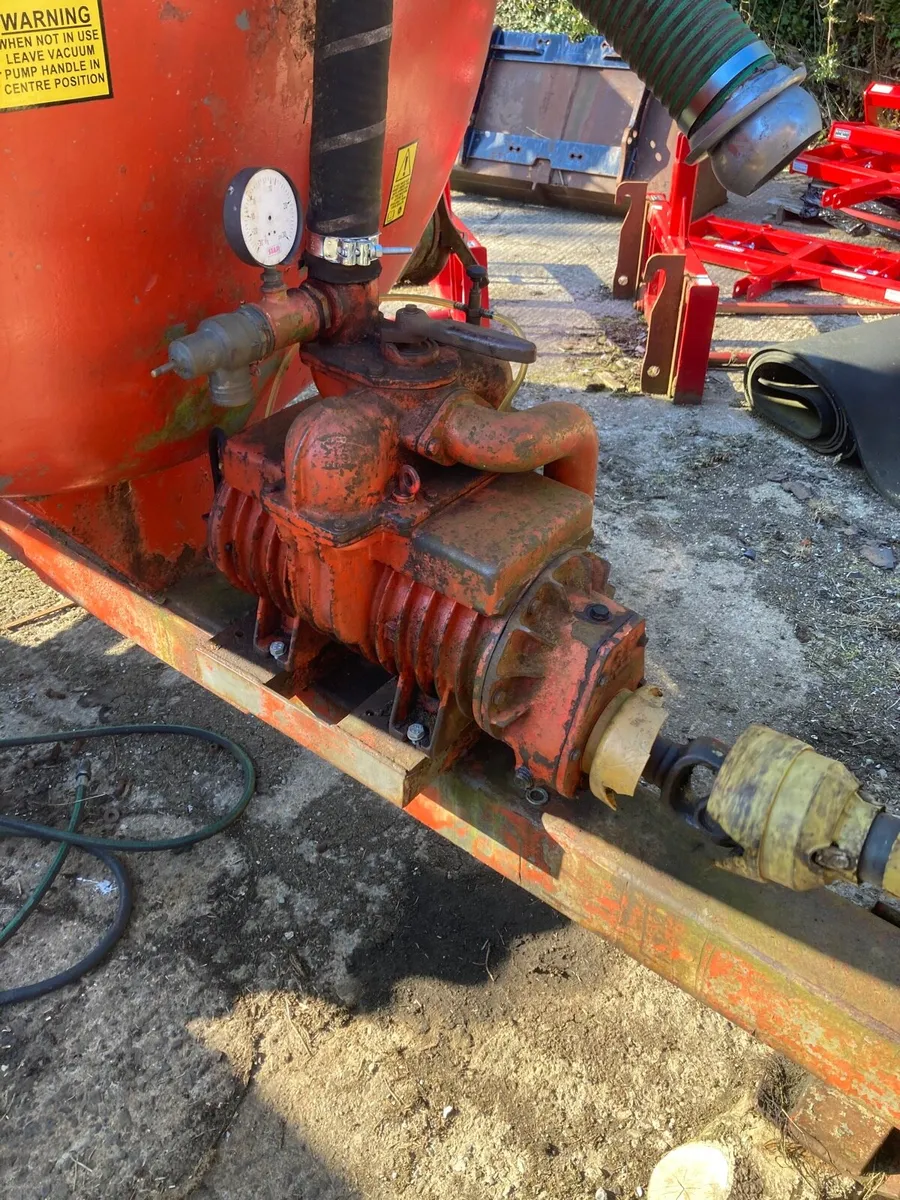 Vacuum pump 8000 Ltr Garda - Image 4