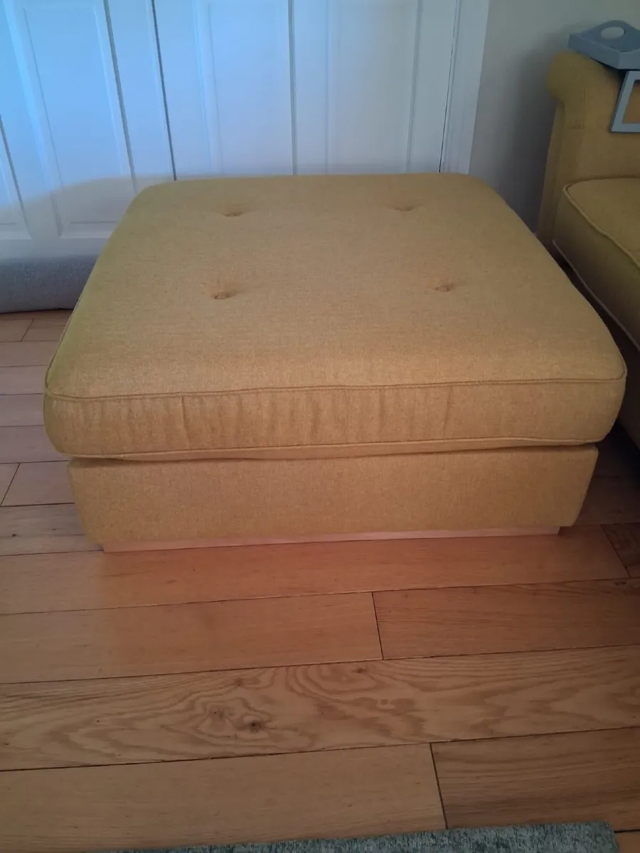 Two 3 seater couches and foot stool - Image 3