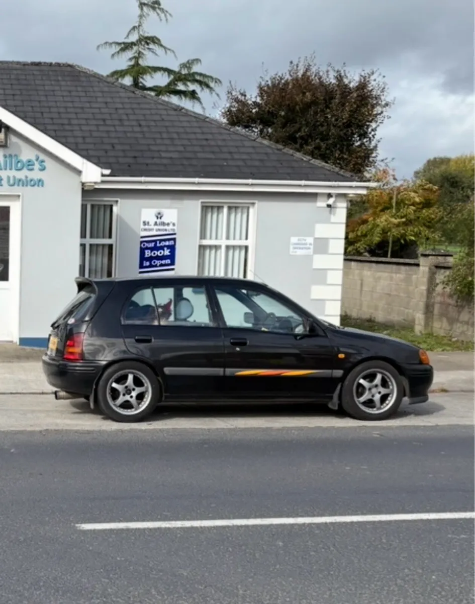 1996 TOYOTA STARLET - Image 2