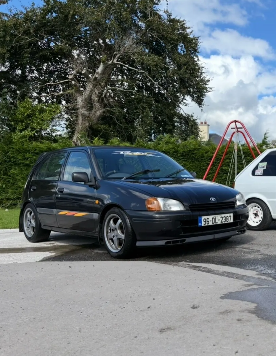 1996 TOYOTA STARLET - Image 4