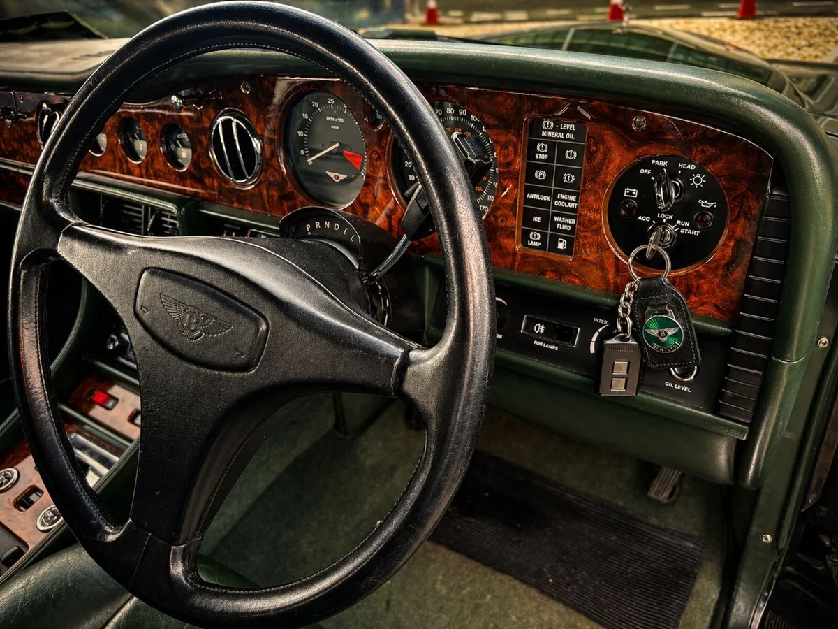 Outstanding 1989 Bentley Turbo R. NCT 4/28 - Image 2