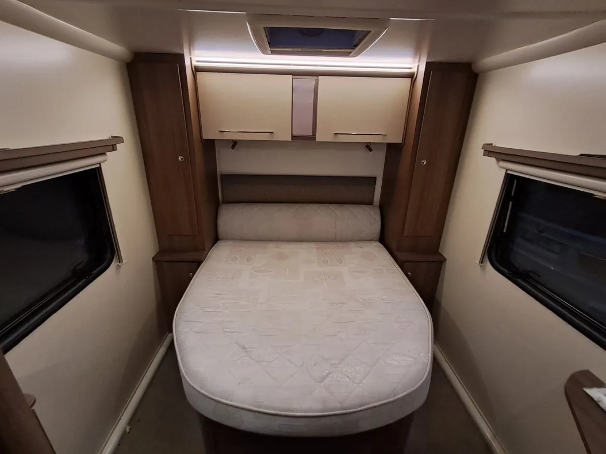 2019 Bailey Phoenix 640 Island Bed 4/5 Berth - Image 2