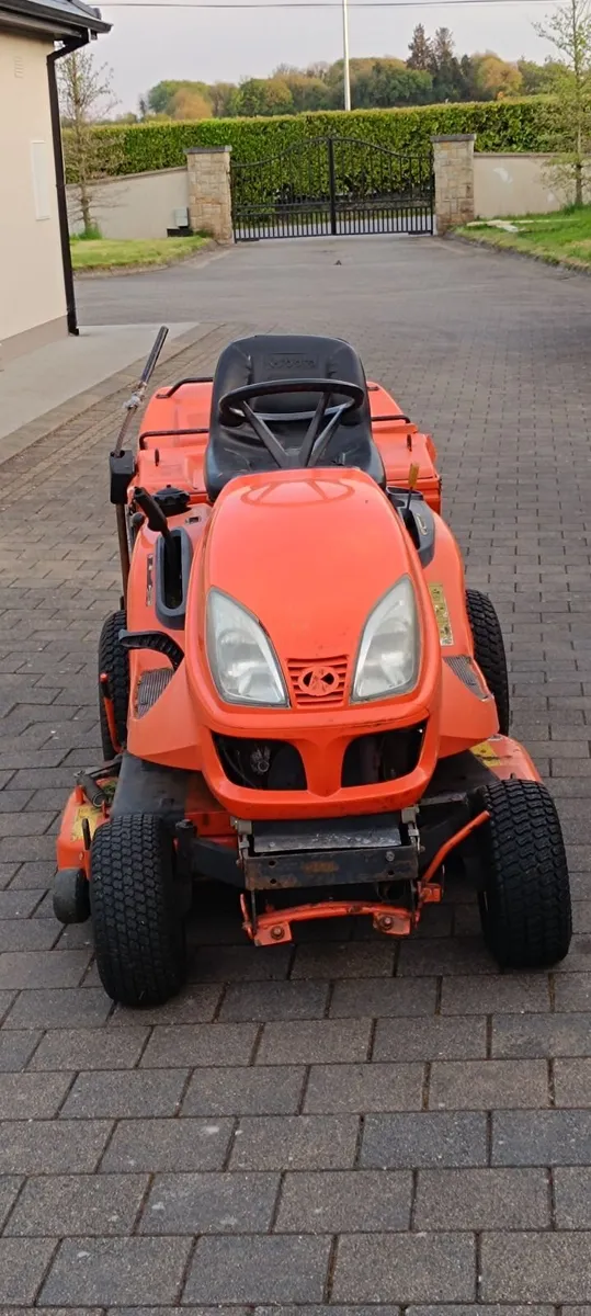 Ride on lawnmower - Image 2