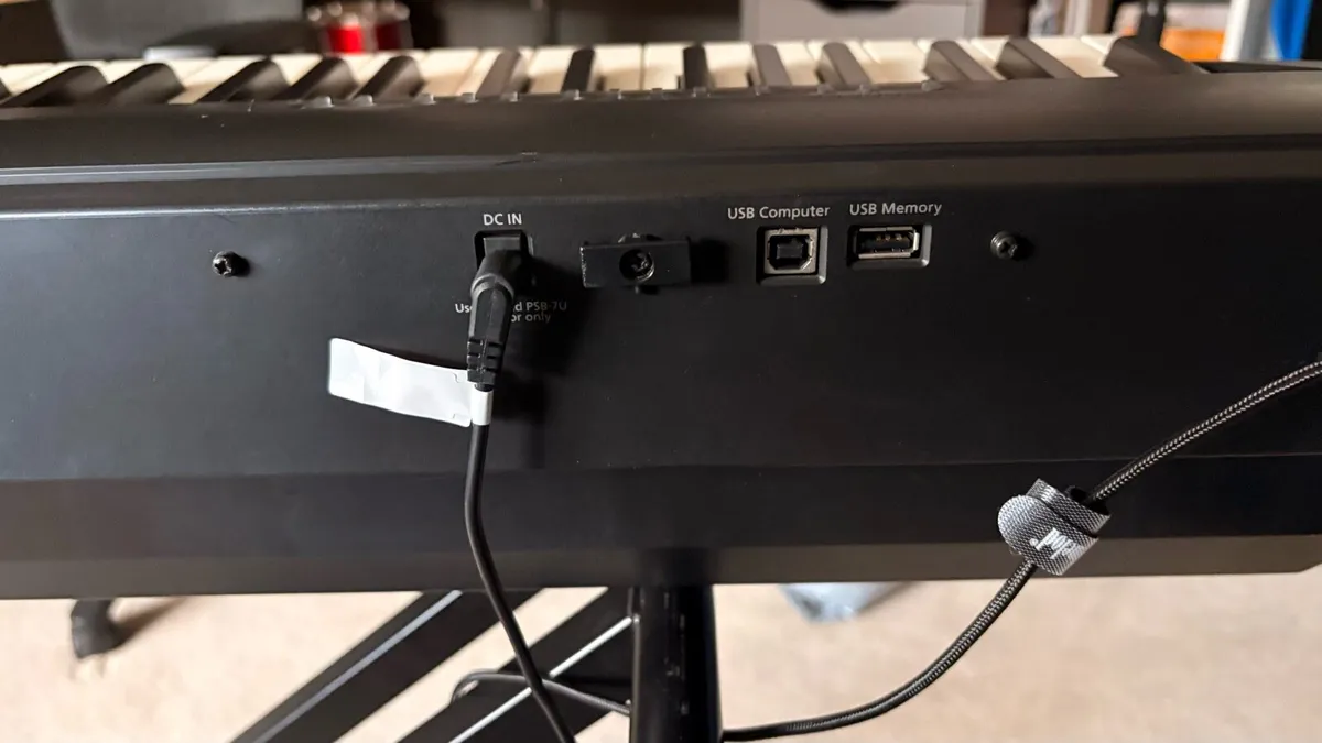 Roland FP-30X Bundle (stand/stand/pedal) - Image 3