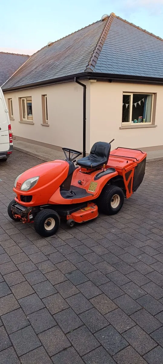 Ride on lawnmower - Image 3