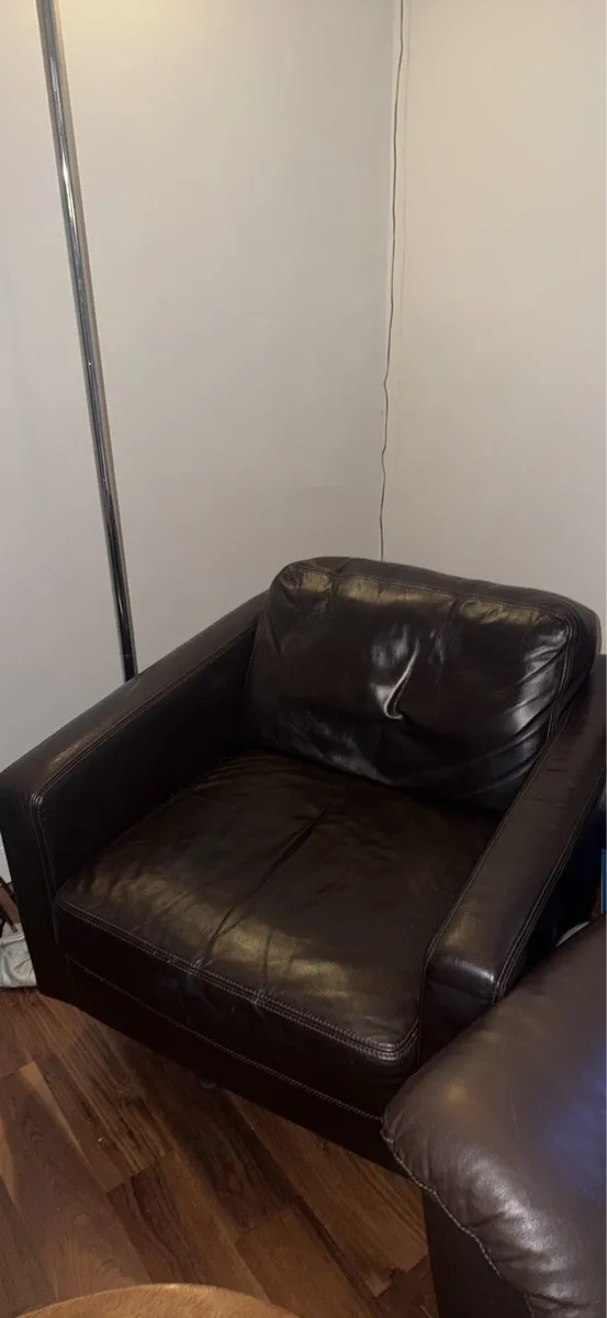 3 seater brown leather couch & armchair - Image 4