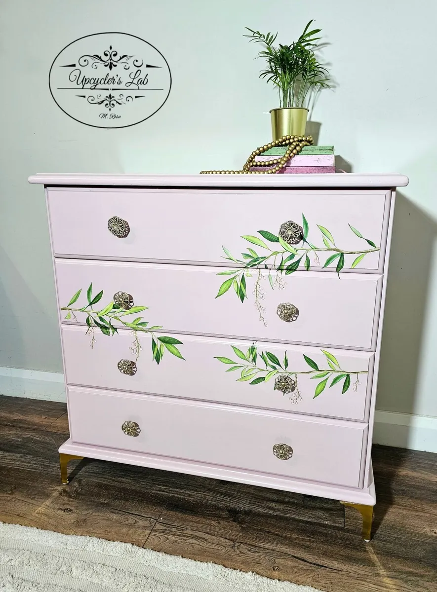 Chest of drawers - Image 1