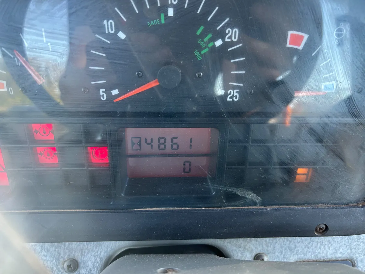 2000 Massey Ferguson 4235 2wd - Image 4