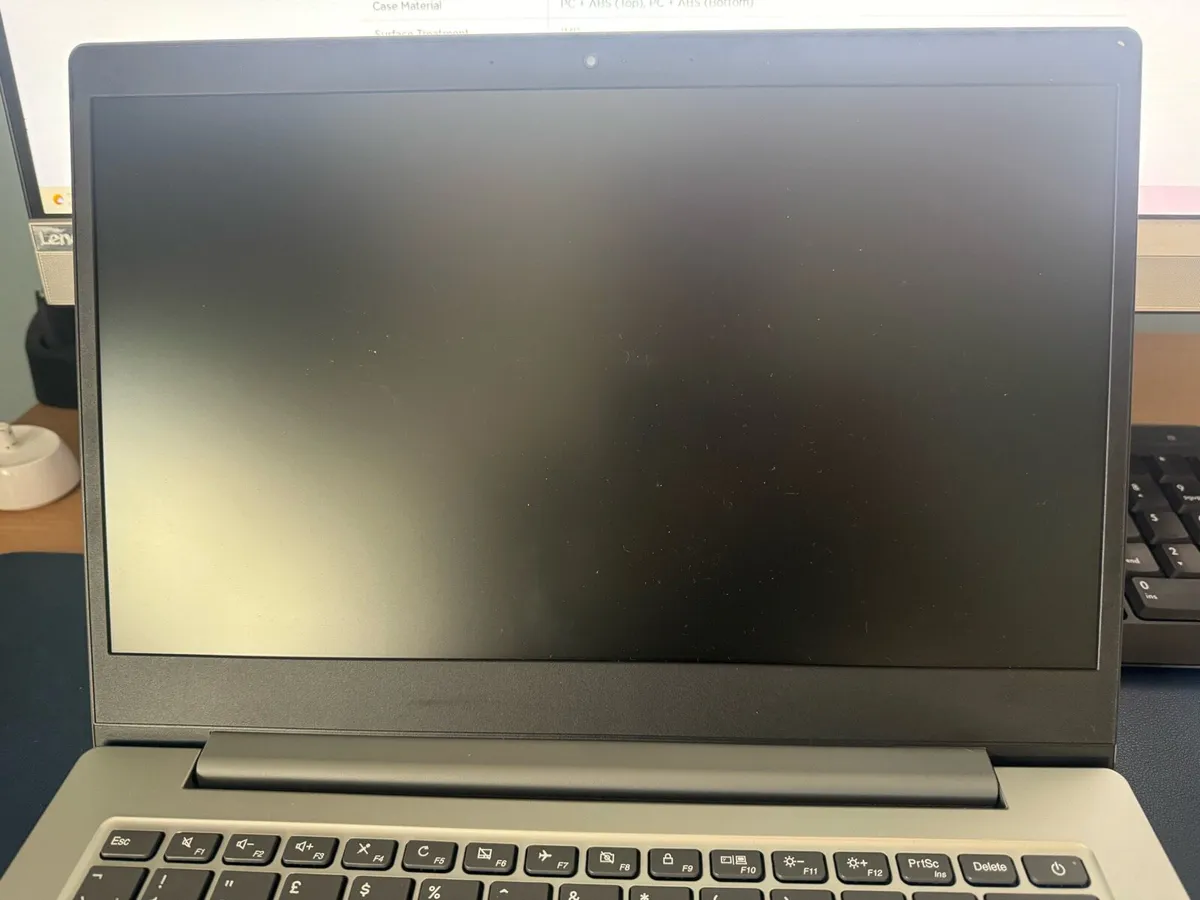 Lenovo Idea-pad silver LIKE NEW - Image 3