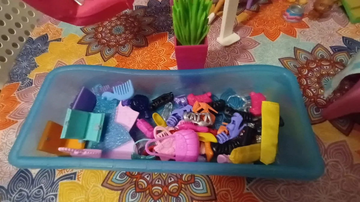 Barbie house - Image 2