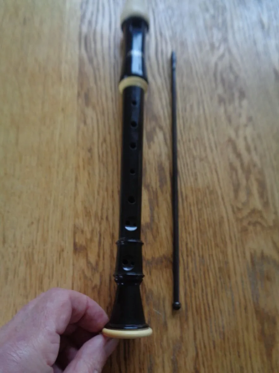 Aulos 205 Recorder for Sale - Image 4