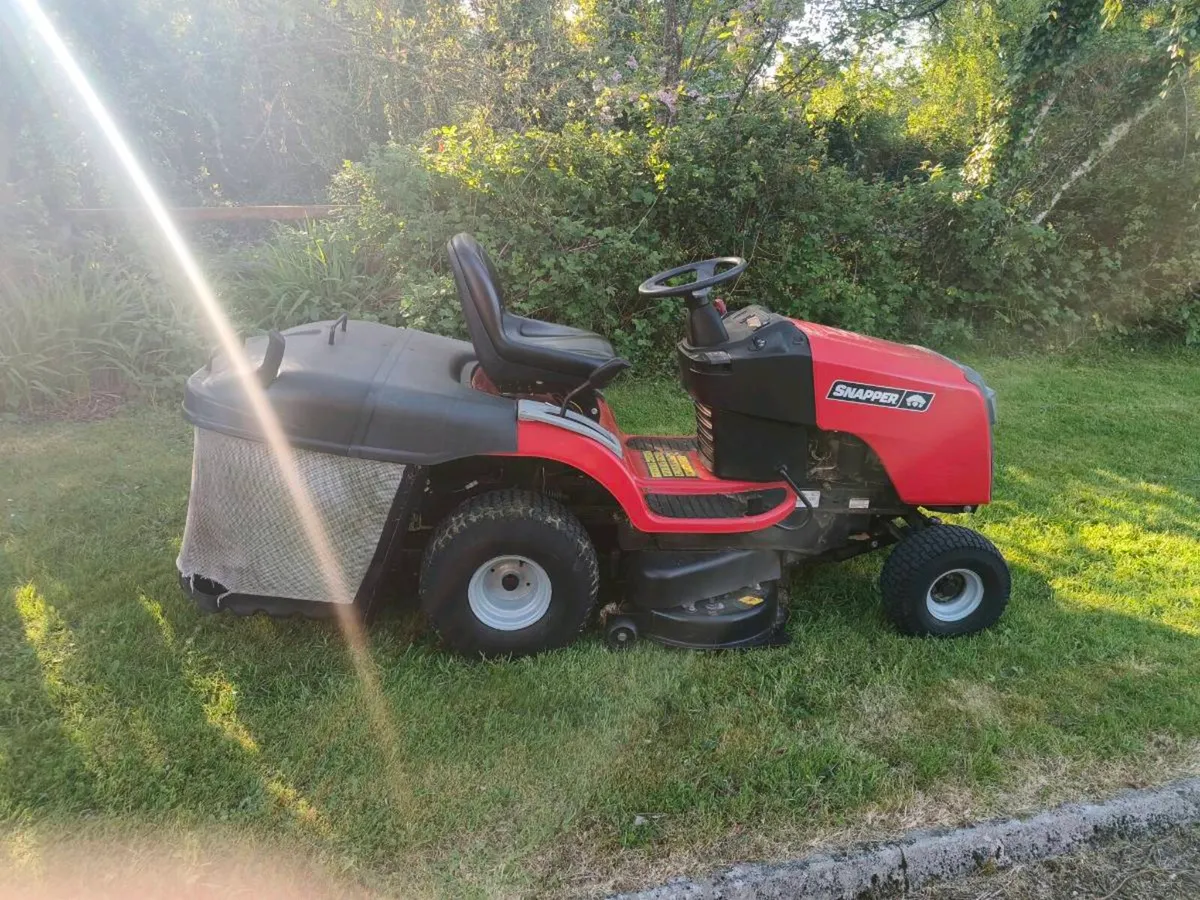 Ride on Lawnmower - Image 1