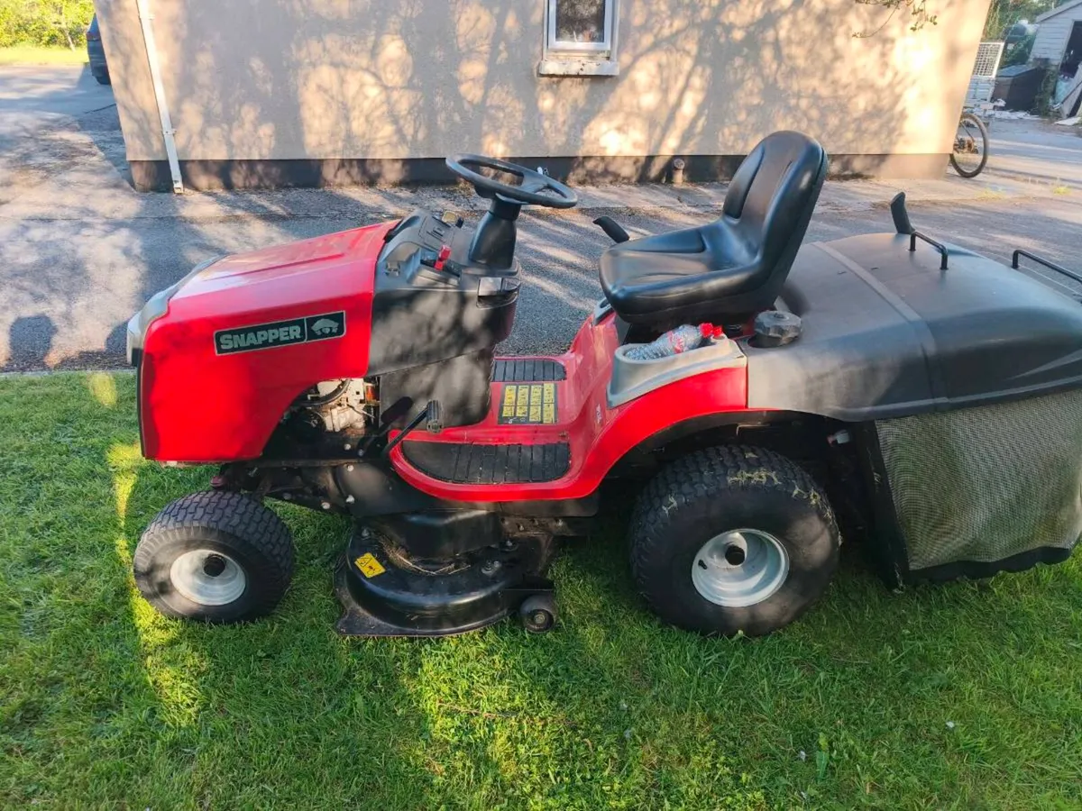 Ride on Lawnmower - Image 2