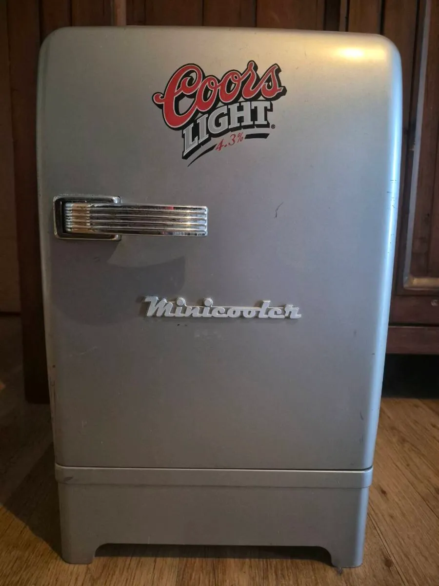 mini fridge - Image 1