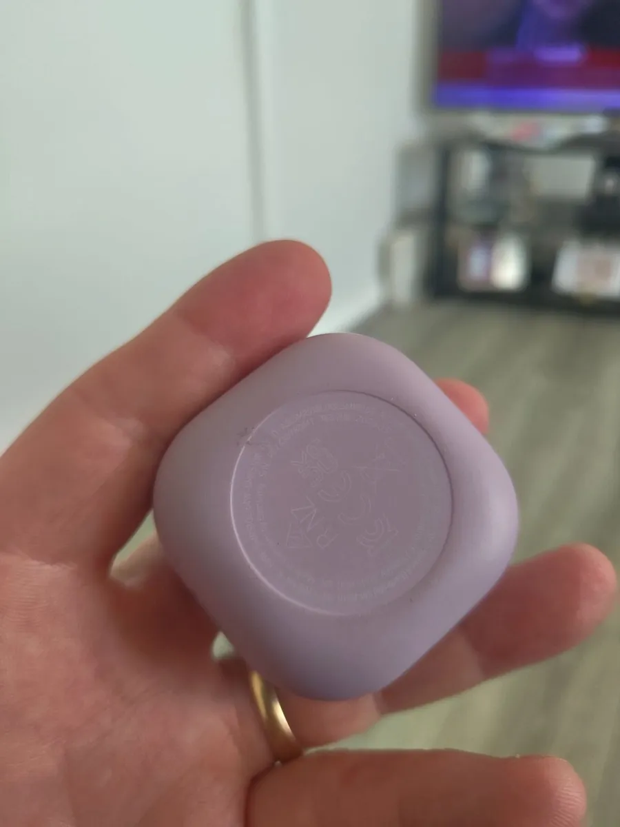 Samsung galaxy buds 2pro like New - Image 2
