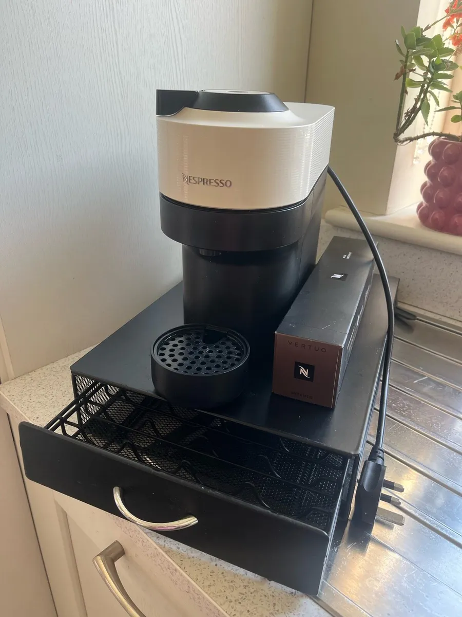Nespresso vertuo coffee machine