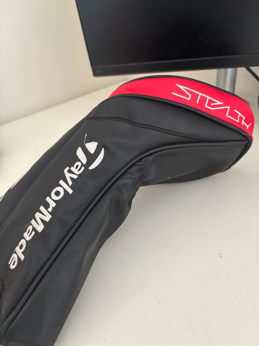 Taylormade Stealth Driver Head cover - Image 2
