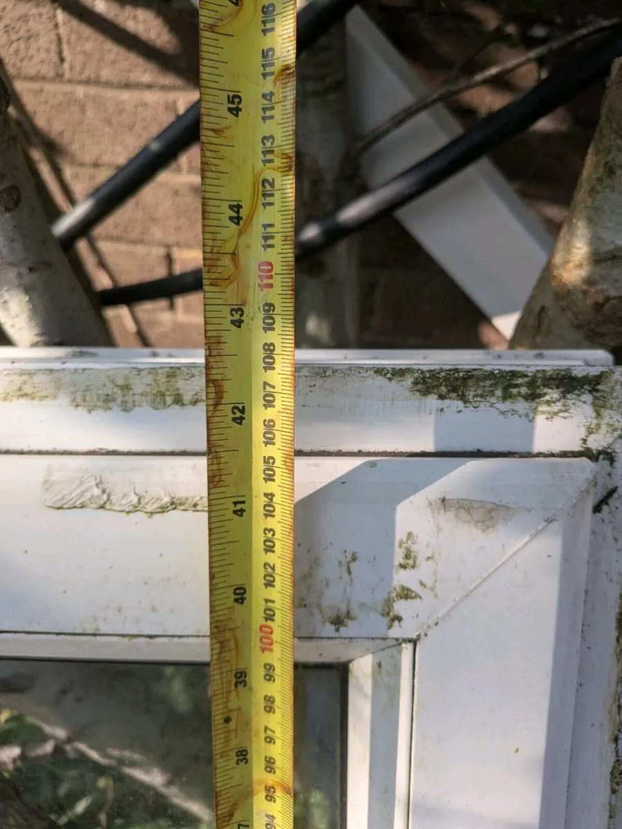 Bathroom window - Image 3