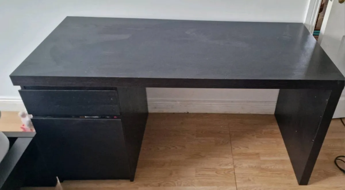 Ikea table - Image 1