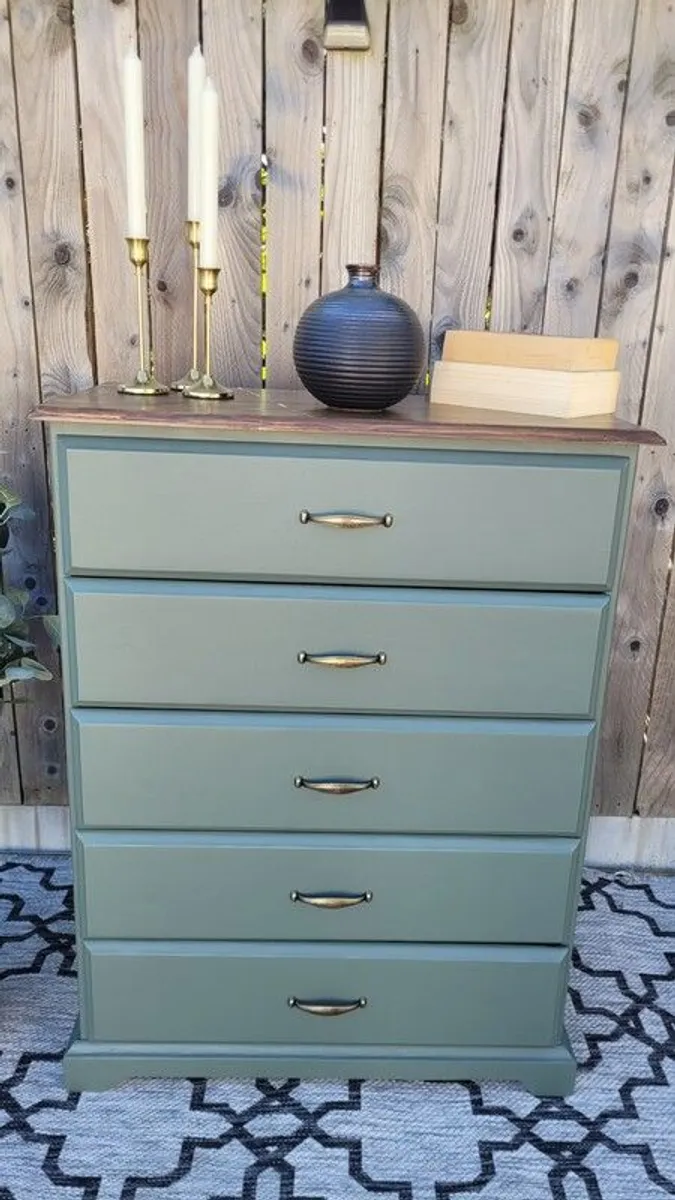 Stunning Customised Solid Wood Chest of drawers. - Image 2
