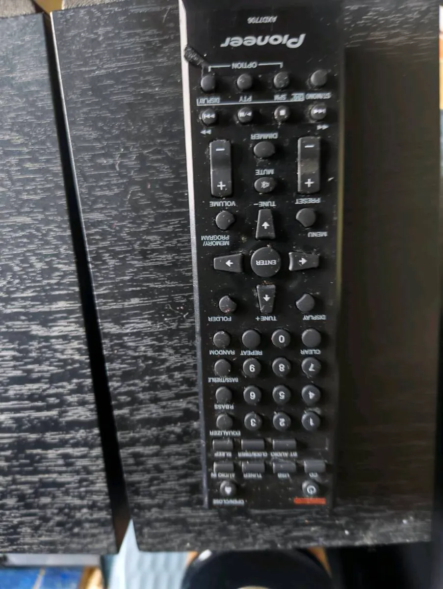 Pioneer sound system - Image 2