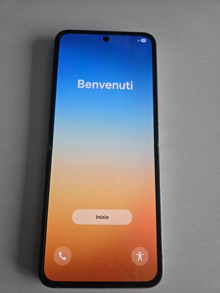 Galaxy Z Flip 6 Phone - Image 1