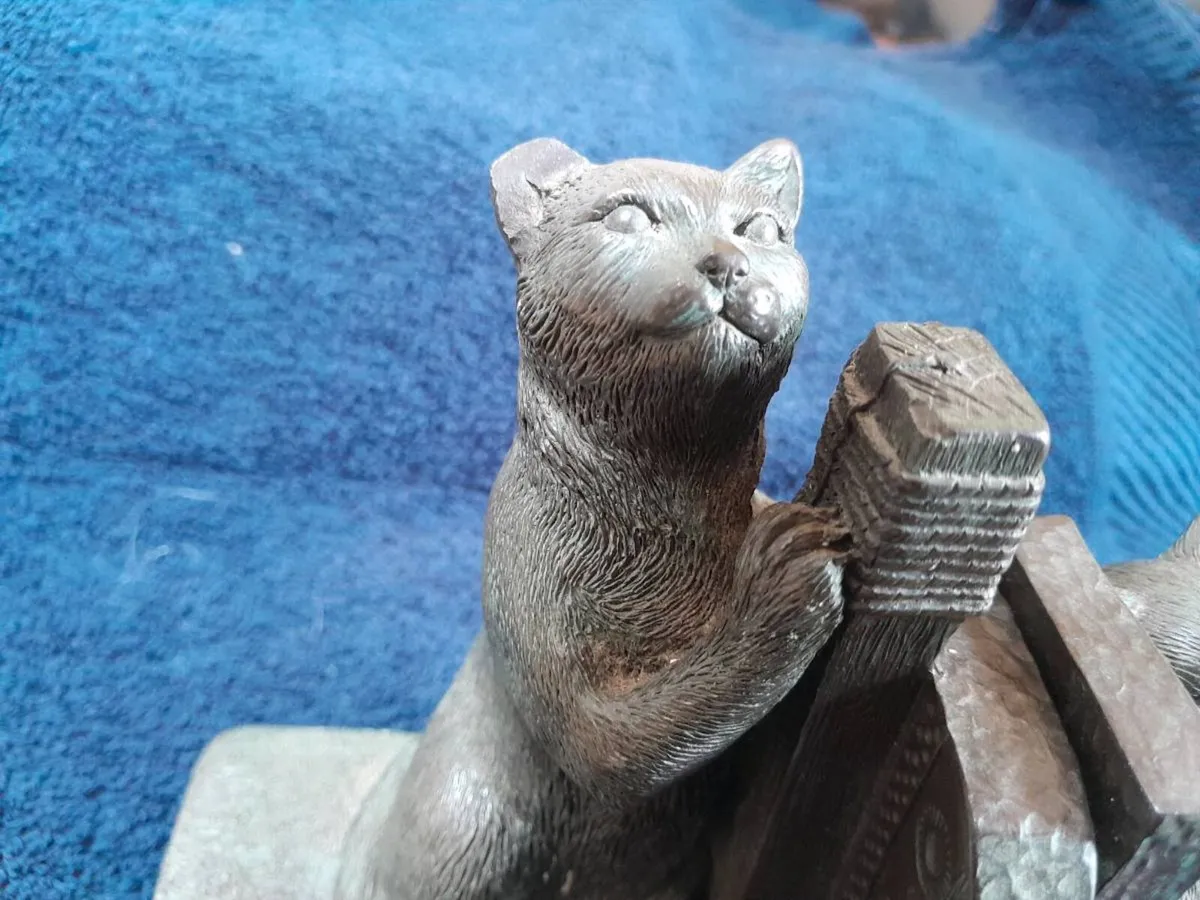 Cat book ends - Image 3