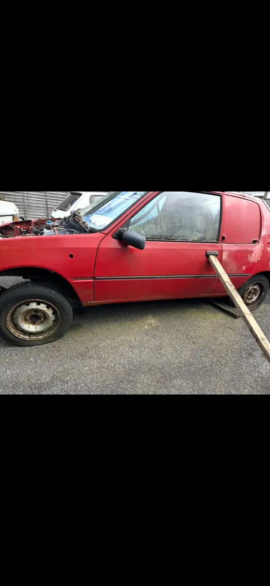 Peugeot 205 Van 1993 - Image 1