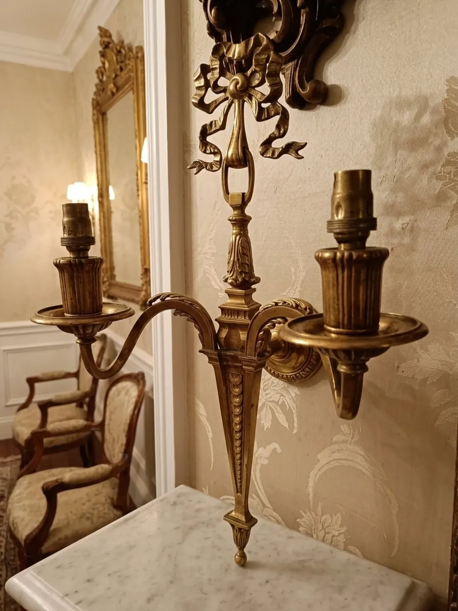 French Neoclassical brass wall sconces - Image 3