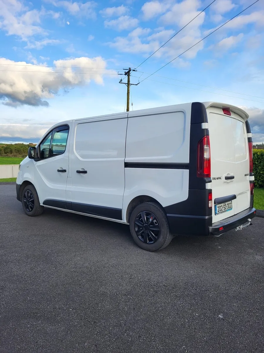 Renault Traffic 2.0ltd - Image 4