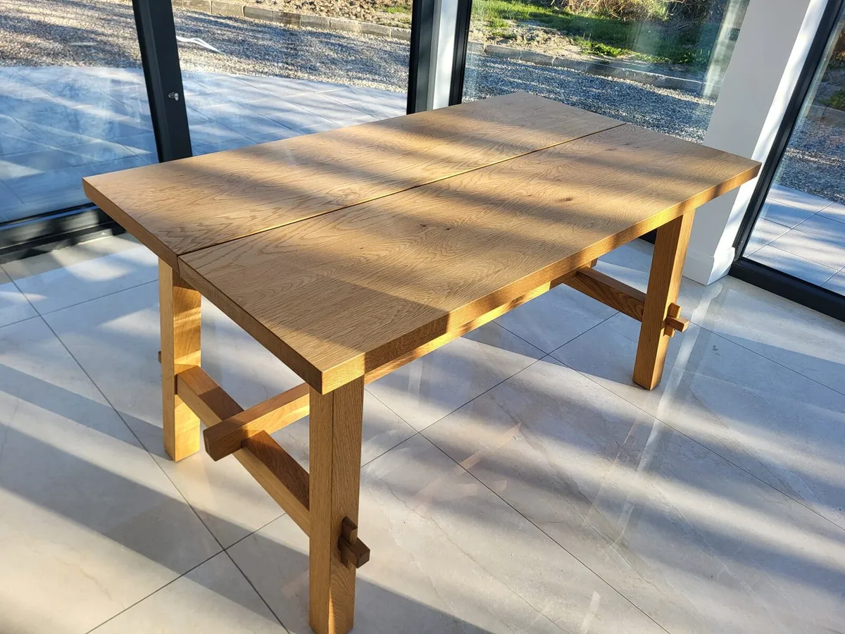 MÖCKELBY Oak Table - Image 2