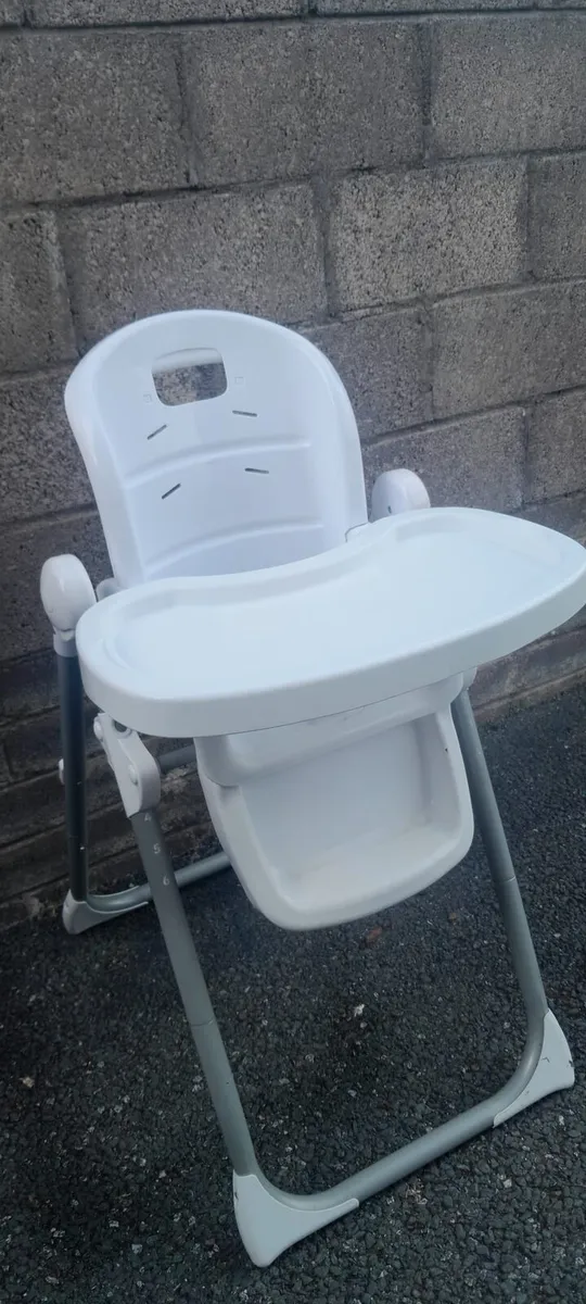 Babylo Highchair - Image 1