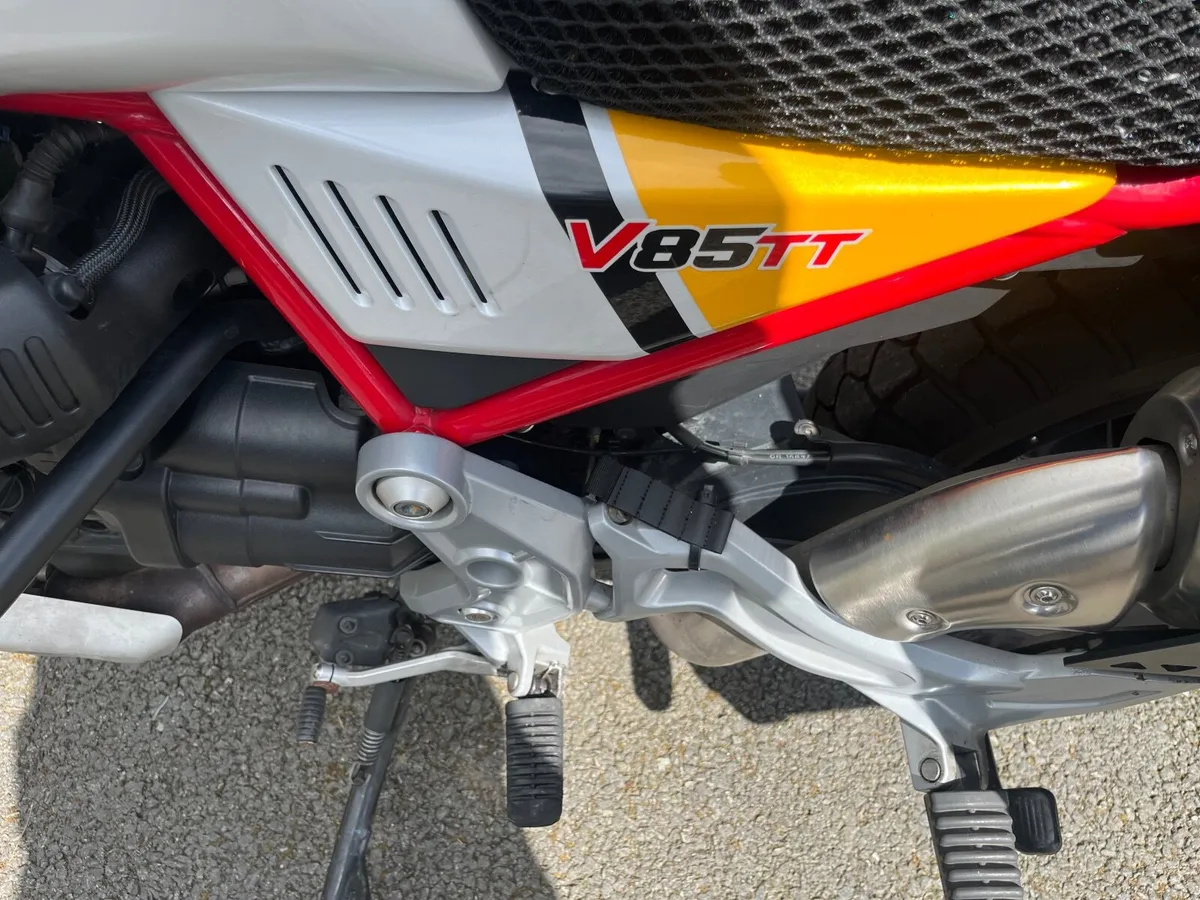 MOTO-GUZZI V85 2020 - Image 1