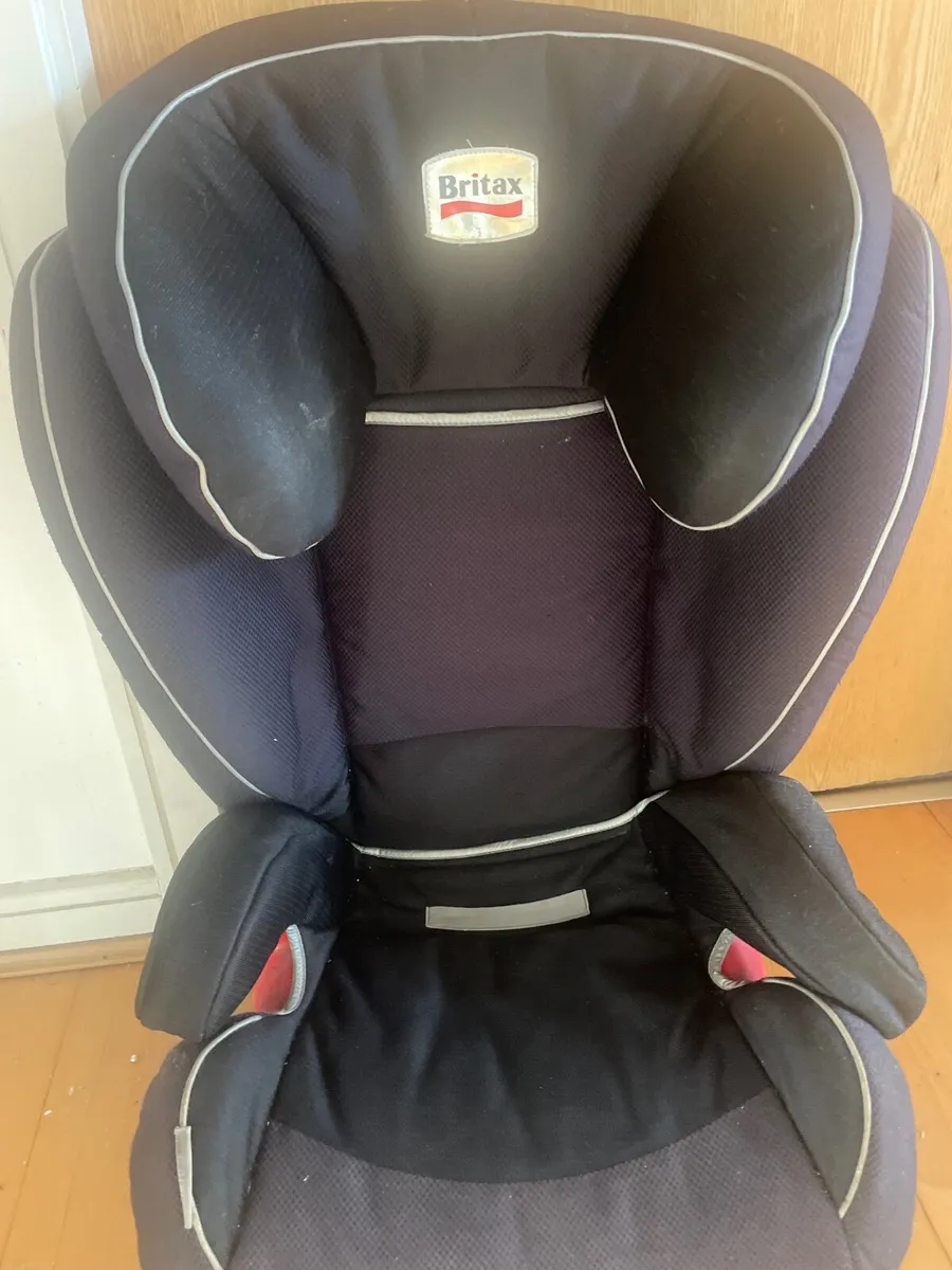 Child Car seat - Image 1