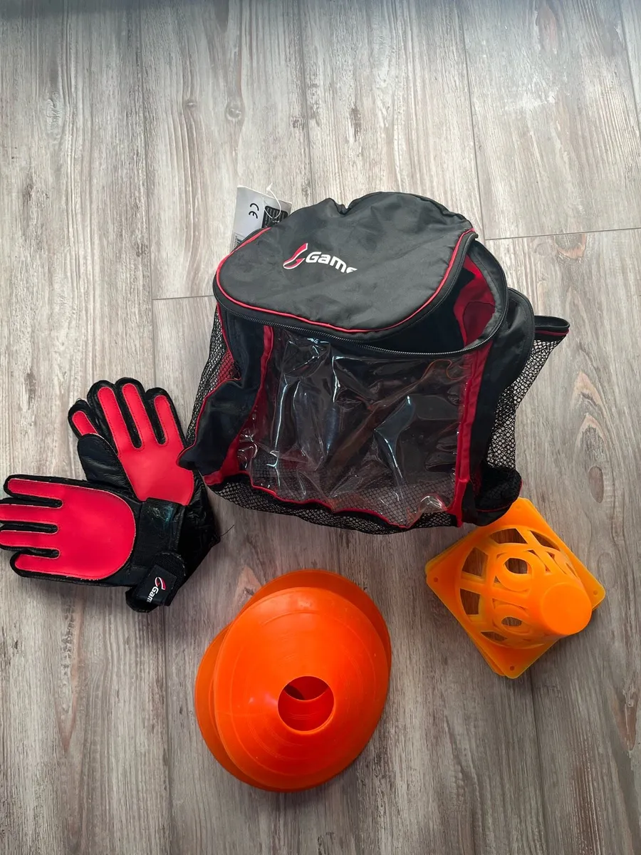 Free to Takeaway Soccer Set - Image 2