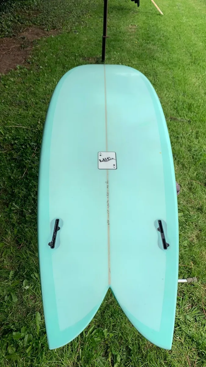 Surfboard - Image 4