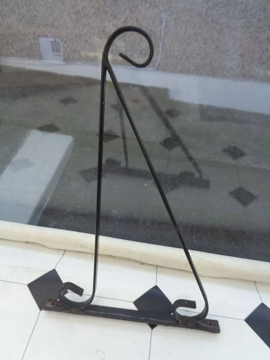 Vintage Wrought Iron Bracket for Sale - Image 2