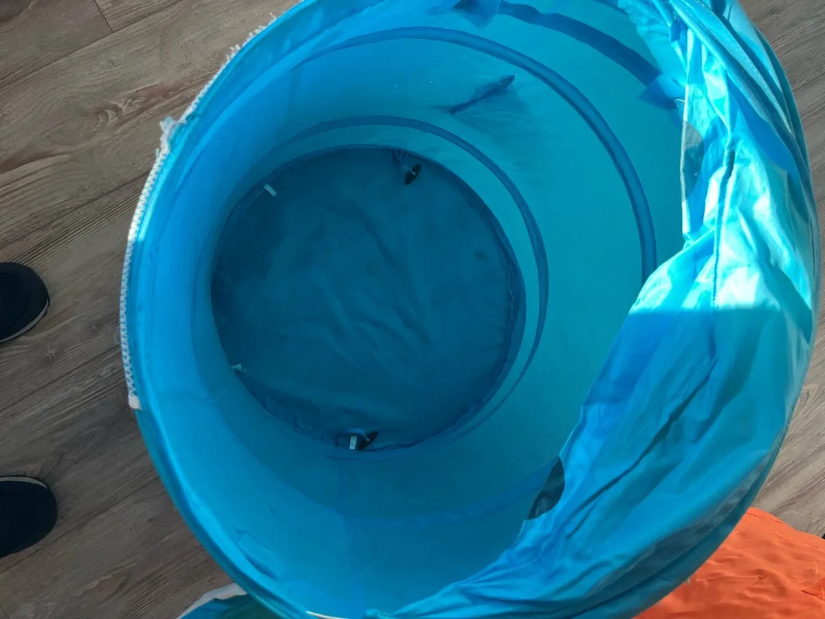 Free to takeaway Pop up Bins - Image 4