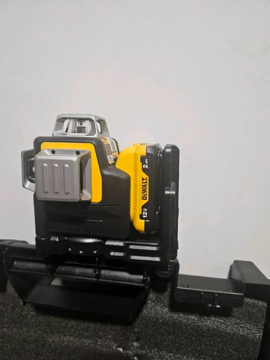 Dewalt Green line lazer level - Image 2