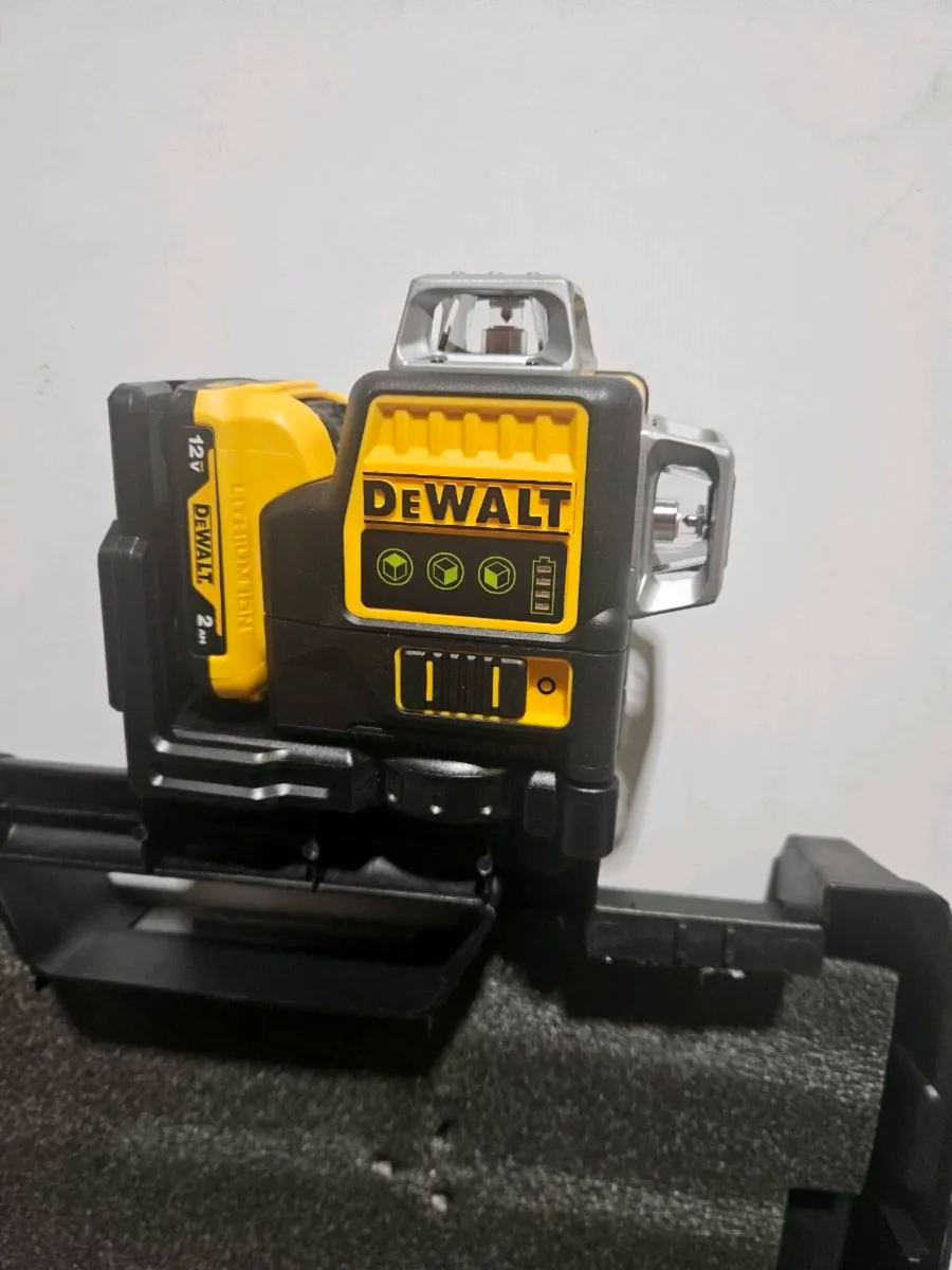 Dewalt Green line lazer level - Image 4