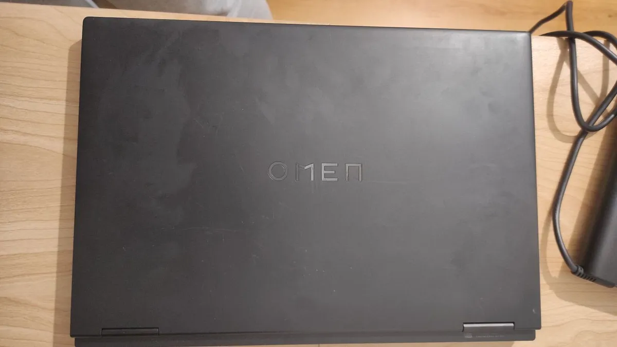 HP OMEN 16 RTX 4050 Ryzen 7 16GB Gaming Laptop - Image 3