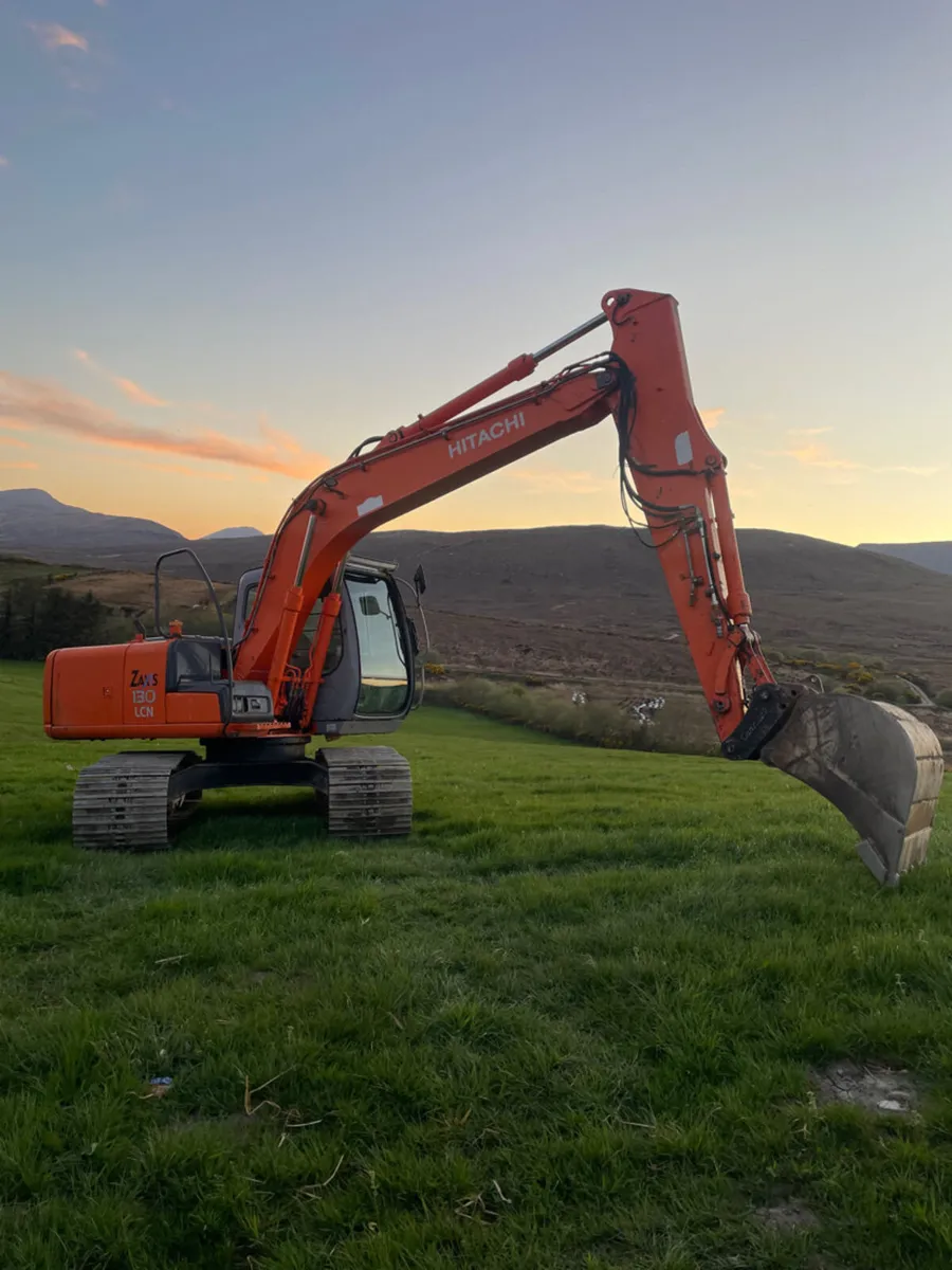 Hitachi 130 -1 - Image 2