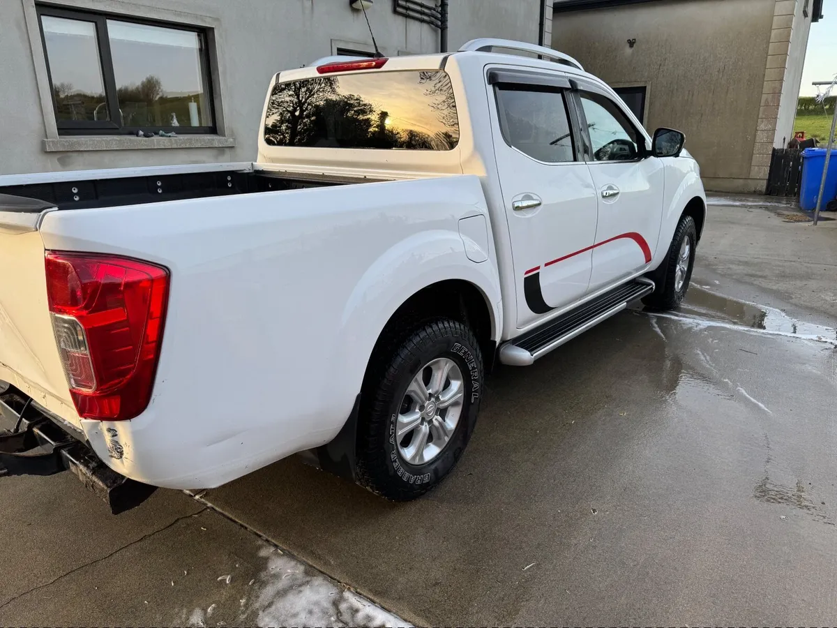 Navara tekna 2.3 DCI twin turbo NP300 - Image 4