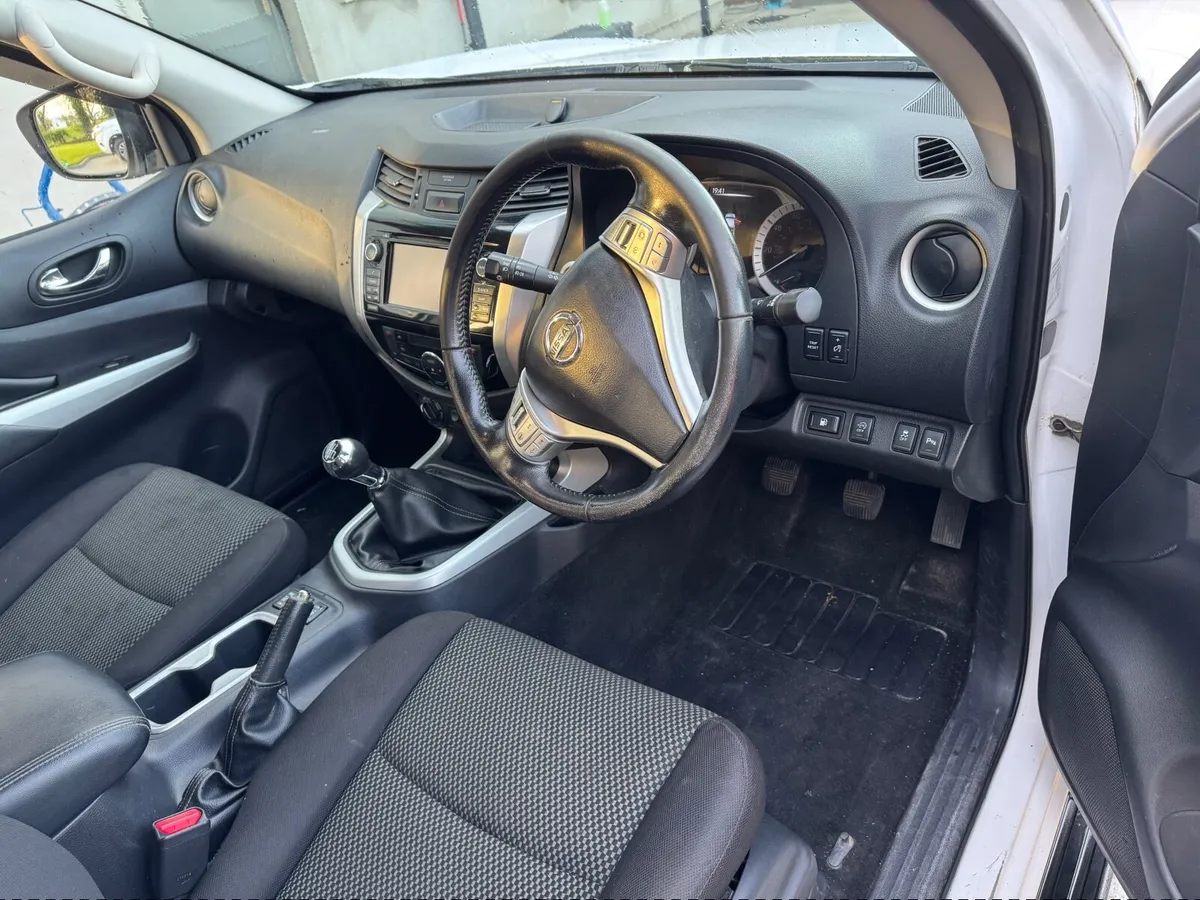 Navara tekna 2.3 DCI twin turbo NP300 - Image 3