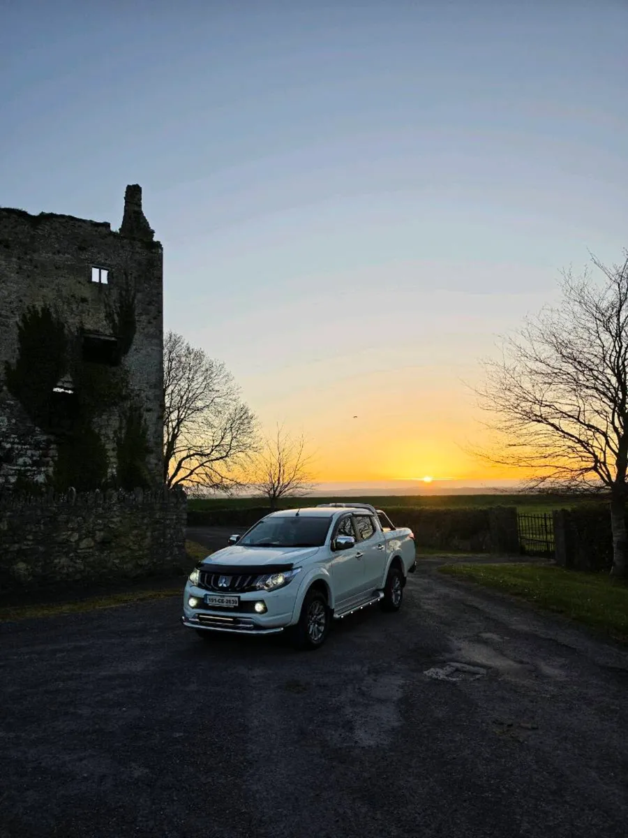Mitsubishi L200 Barbarian Auto - Image 3