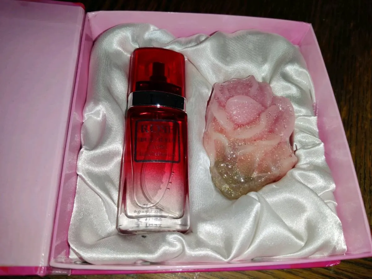 ROSE OF BULGARIA, 30ml Au De Parfume Spray & Soap - Image 1